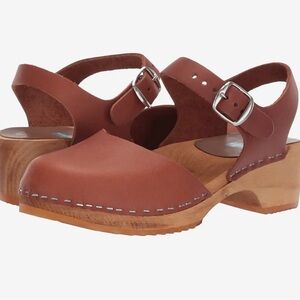 Mia Swedish clog brown leather size 40